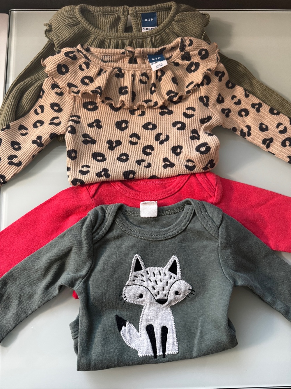 Lot Of 12 Long Sleeve Onesies - Picture 7 of 9